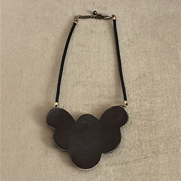 House of Moda Dream Bold Black and Gold Statement Necklace with Intricate Design - Picture 4 of 4